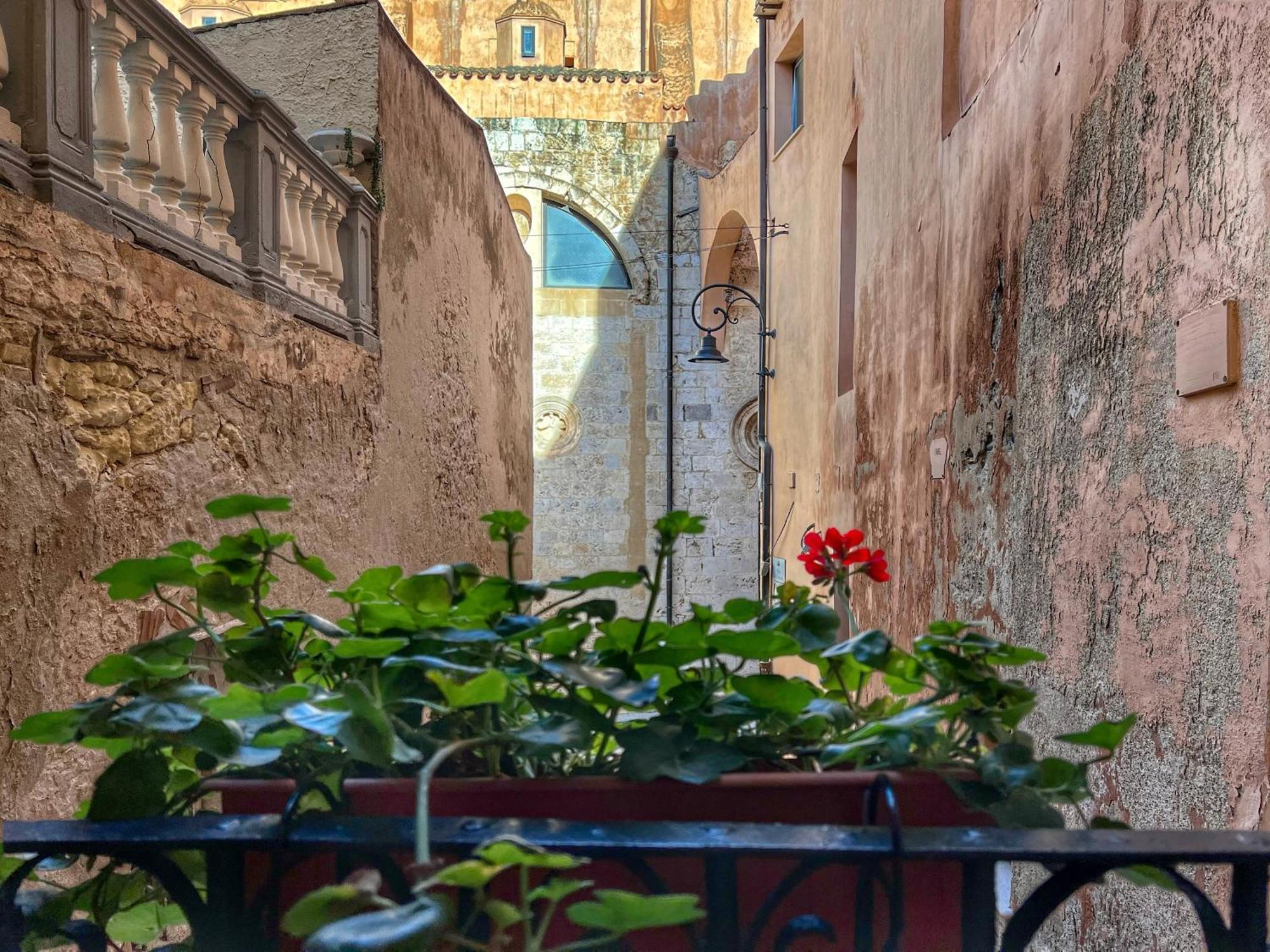 Al Duomo Di Cagliari Hotel Kültér fotó